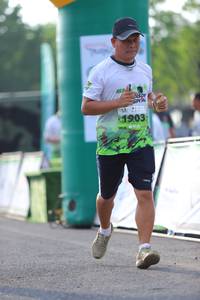 BIB: 1903
                            <button type="button" onclick="openModal(3653743)" class="btn btn-primary btn-sm float-right btn-popup" data-toggle="modal" data-target=".modal-high-quality">
                        <i class="fas fa-shopping-cart"></i> Add to Cart
                    </button>
                                            <button type="button" onclick="isThisMe(3653743, true)" class="btn btn-success btn-sm float-right btn-popup btn-isme hidden" data-toggle="tooltip" data-placement="bottom" title="นี่คือรูปของคุณใช่ไหม คลิกที่นี่เพื่อเอาเข้าอัลบั้ม">
                        <i class="fas fa-plus"></i> Add to album
                    </button>
                    <button type="button" onclick="isThisMe(3653743, false)" class="btn btn-warning btn-sm float-right btn-popup btn-isnotme hidden">
                        <i class="fas fa-ban"></i> Remove from album
                    </button>